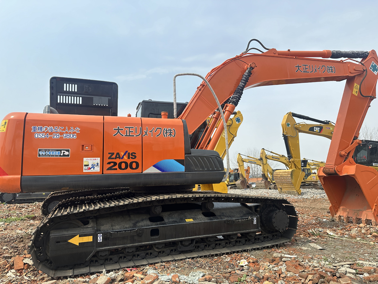 HITACHI ZX200-3 - Ερπυστριοφόρος εκσκαφέας: φωτογραφία 1 HITACHI ZX200-3 - Ερπυστριοφόρος εκσκαφέας: φωτογραφία 1