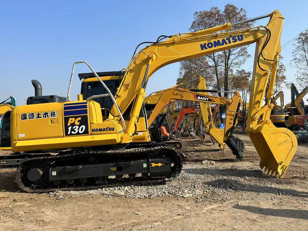 KOMATSU PC 130-8 - Ερπυστριοφόρος εκσκαφέας: φωτογραφία 1 KOMATSU PC 130-8 - Ερπυστριοφόρος εκσκαφέας: φωτογραφία 1