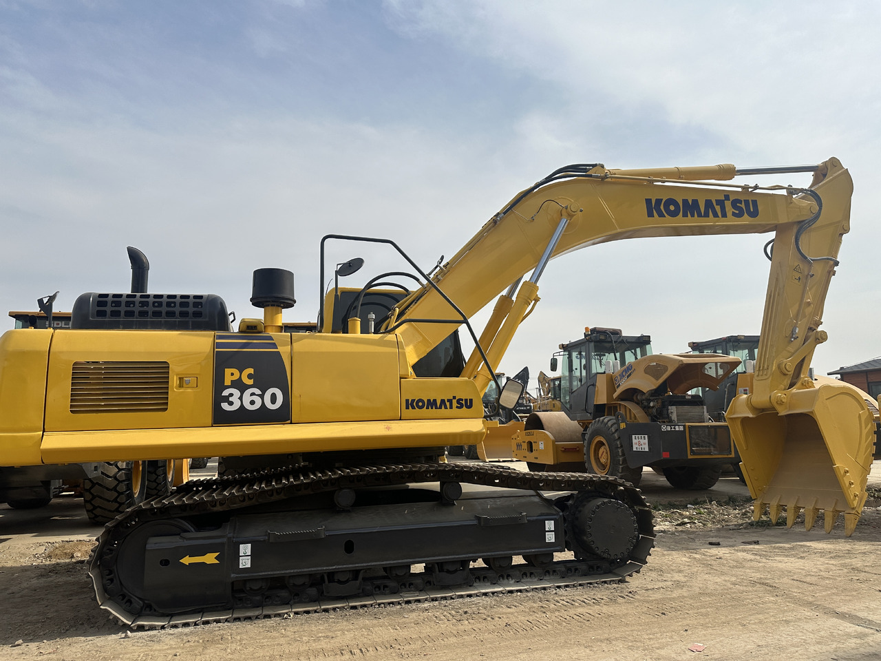 KOMATSU PC360 - Ερπυστριοφόρος εκσκαφέας: φωτογραφία 1 KOMATSU PC360 - Ερπυστριοφόρος εκσκαφέας: φωτογραφία 1