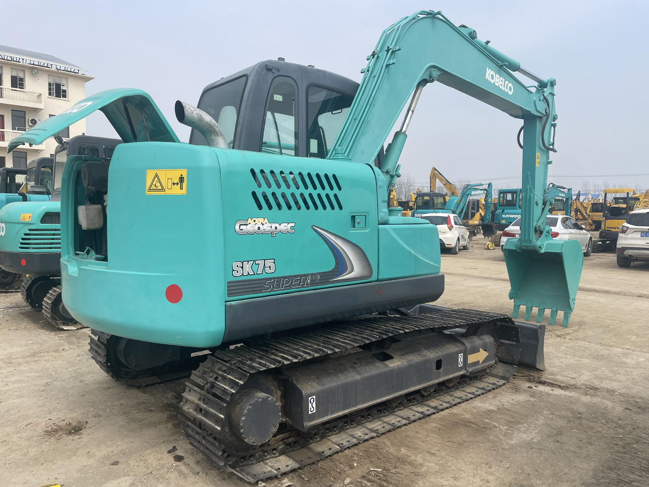 Kobelco SK 75 - Ερπυστριοφόρος εκσκαφέας: φωτογραφία 1 Kobelco SK 75 - Ερπυστριοφόρος εκσκαφέας: φωτογραφία 1