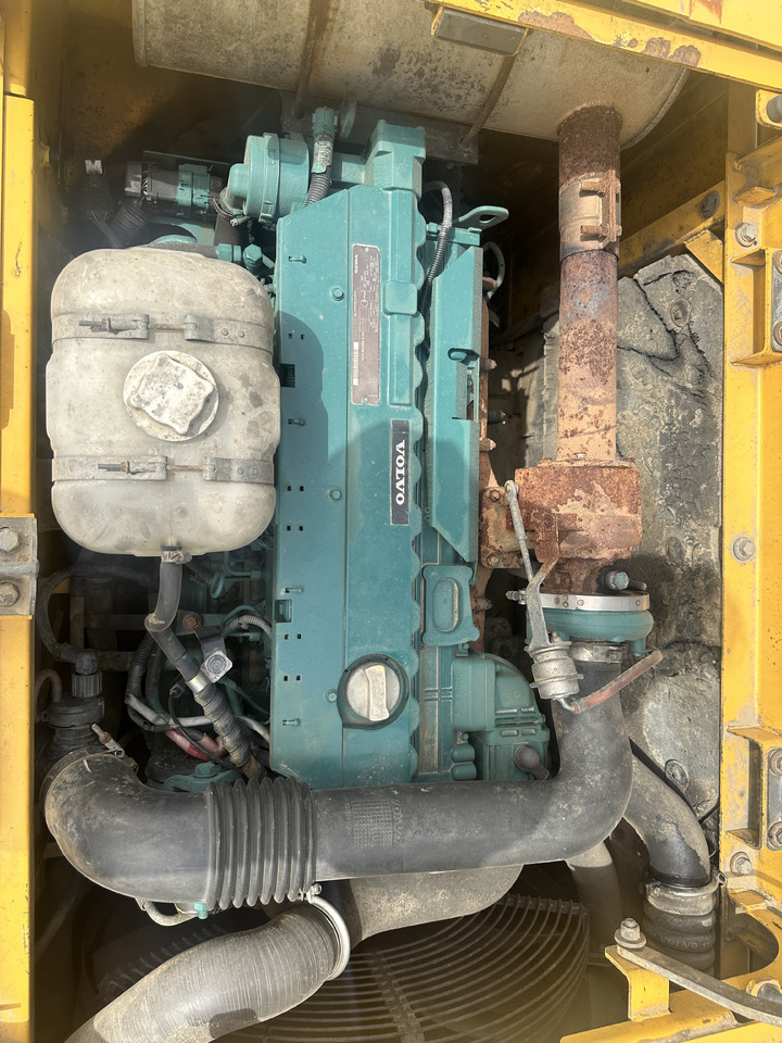 VOLVO EC220D - Ερπυστριοφόρος εκσκαφέας: φωτογραφία 5 VOLVO EC220D - Ερπυστριοφόρος εκσκαφέας: φωτογραφία 5