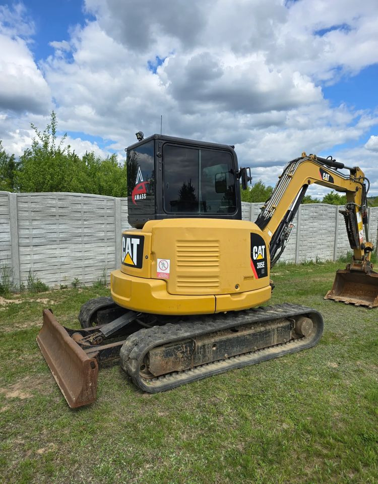 Caterpillar - Ερπυστριοφόρος εκσκαφέας: φωτογραφία 1 Caterpillar - Ερπυστριοφόρος εκσκαφέας: φωτογραφία 1