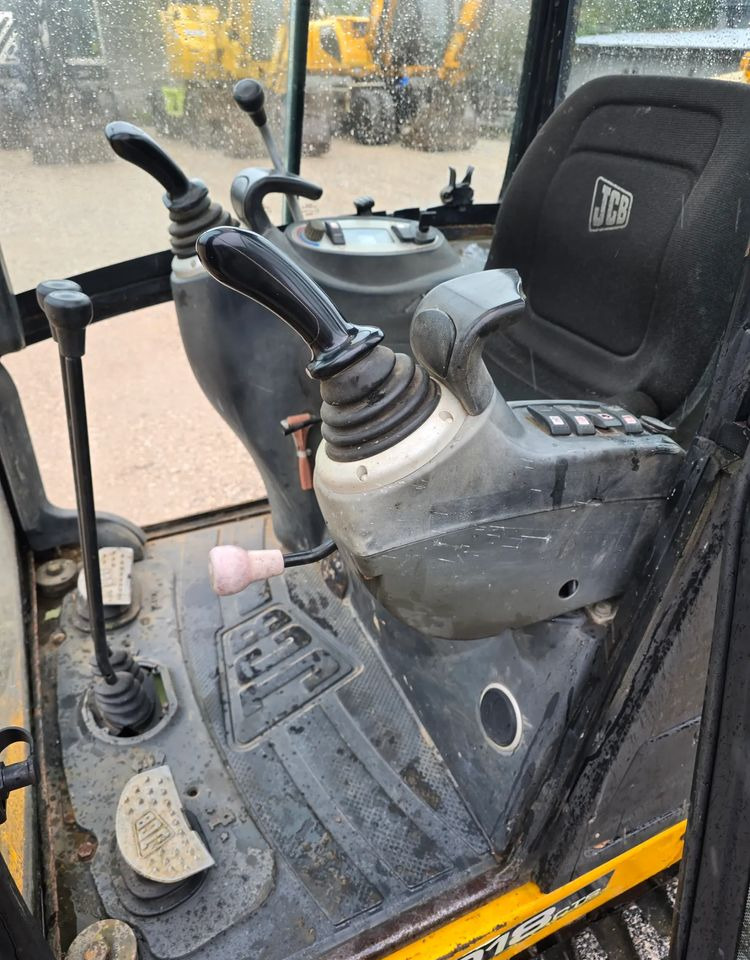 JCB - Μίνι εκσκαφέας: φωτογραφία 3 JCB - Μίνι εκσκαφέας: φωτογραφία 3