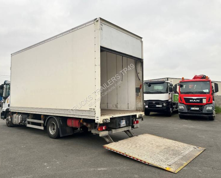 Iveco Eurocargo 100 E 19 - Φορτηγό κόφα: φωτογραφία 4 Iveco Eurocargo 100 E 19 - Φορτηγό κόφα: φωτογραφία 4
