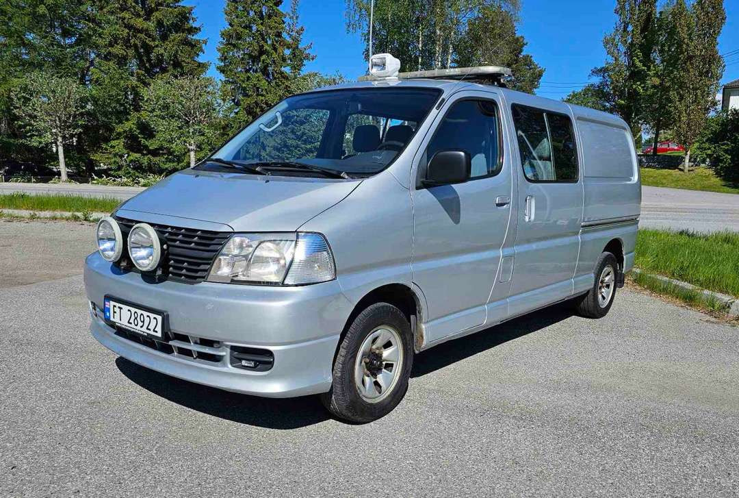 2009 Personbil Toyota Hiace 4 WD Lang type 9 seter EU-Godkjent - Αυτοκίνητο: φωτογραφία 1 2009 Personbil Toyota Hiace 4 WD Lang type 9 seter EU-Godkjent - Αυτοκίνητο: φωτογραφία 1
