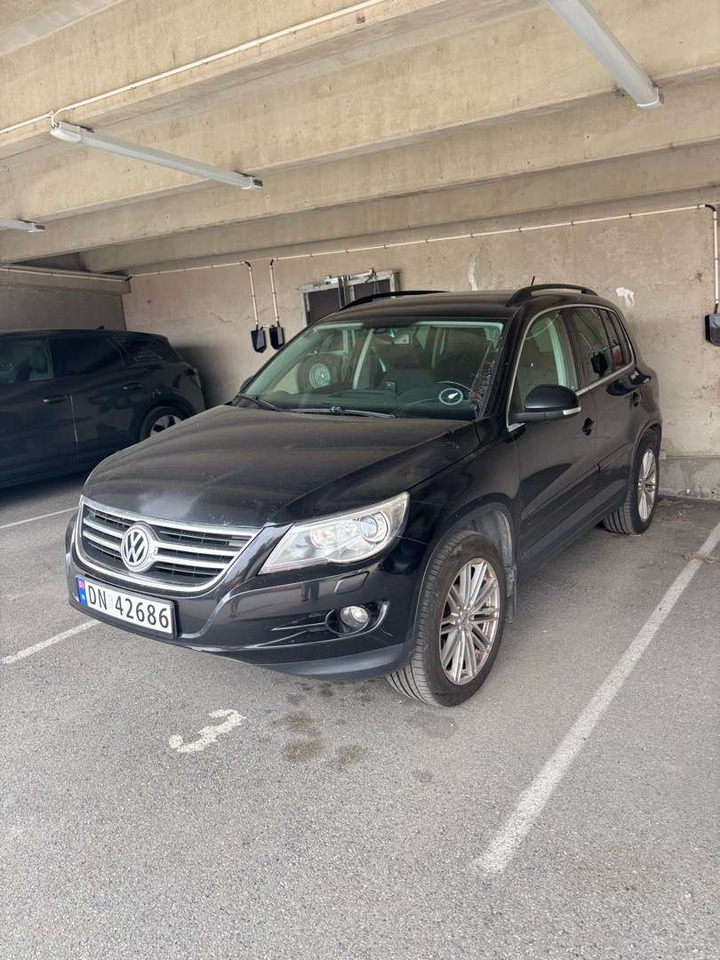 2009 Volkswagen Tiguan 4MOTION - Αυτοκίνητο: φωτογραφία 1 2009 Volkswagen Tiguan 4MOTION - Αυτοκίνητο: φωτογραφία 1