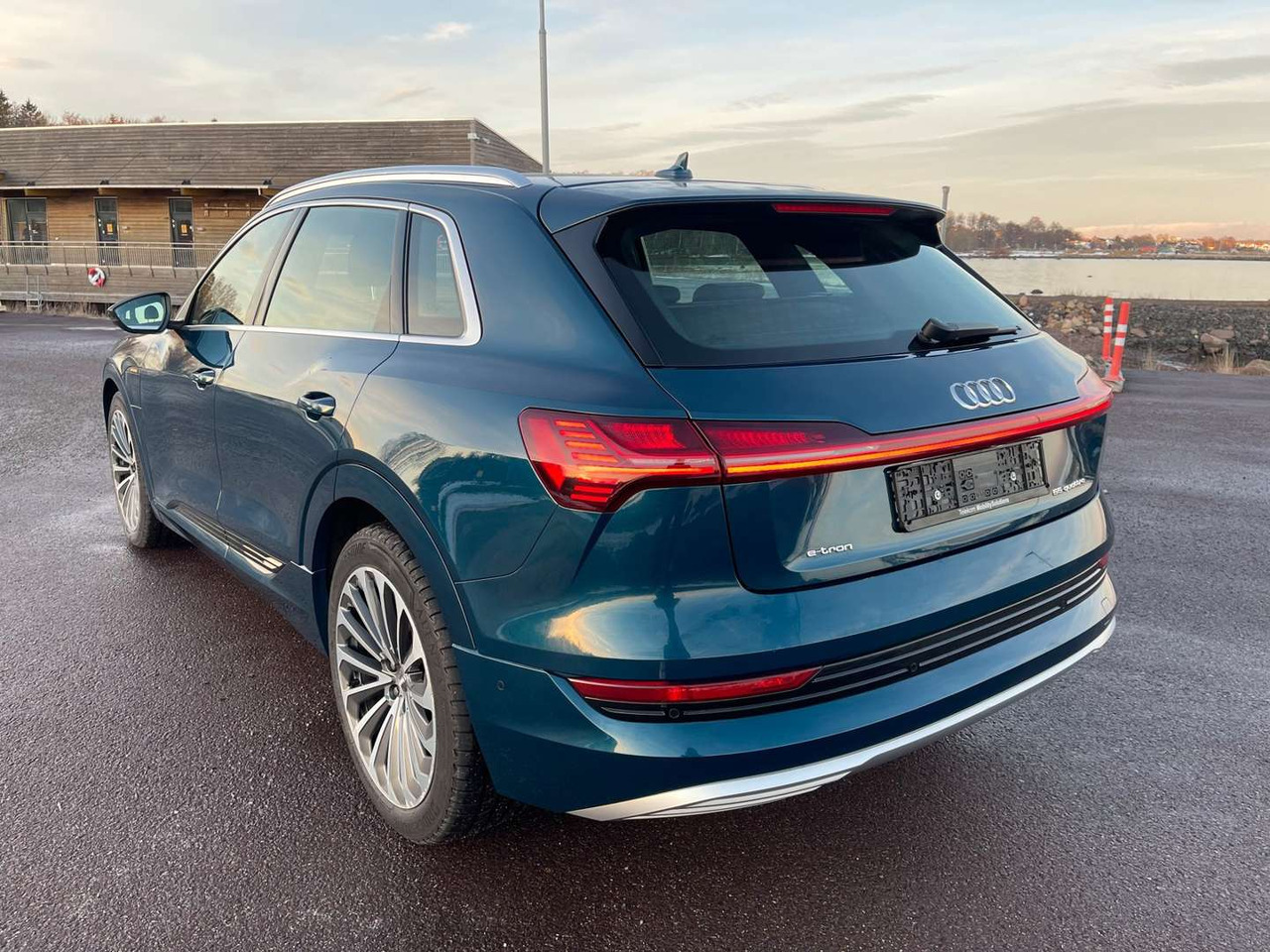 2020 Audi E-Tron 55 S-Line - Αυτοκίνητο: φωτογραφία 5 2020 Audi E-Tron 55 S-Line - Αυτοκίνητο: φωτογραφία 5