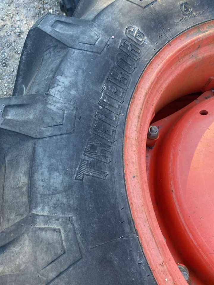 2stk Trelleborg TM700 på felg - Γεωργικά μηχανήματα: φωτογραφία 4 2stk Trelleborg TM700 på felg - Γεωργικά μηχανήματα: φωτογραφία 4