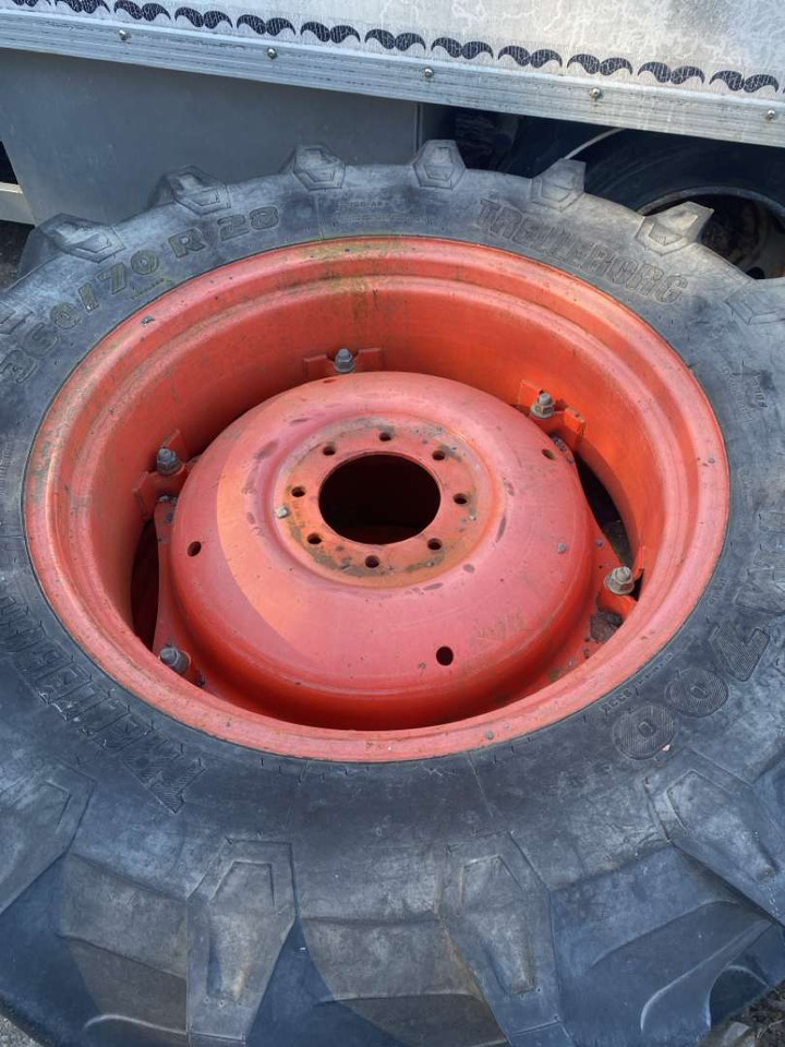 2stk Trelleborg TM700 på felg - Γεωργικά μηχανήματα: φωτογραφία 3 2stk Trelleborg TM700 på felg - Γεωργικά μηχανήματα: φωτογραφία 3