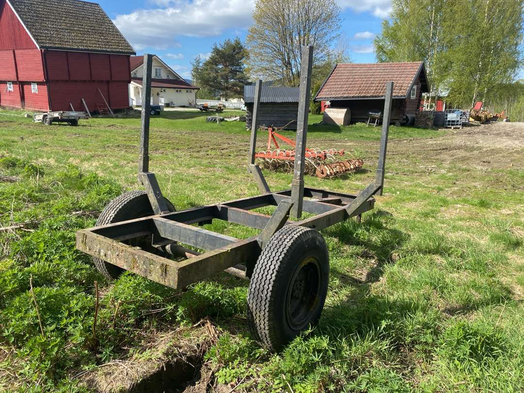 Tømmerhenger til traktor - Τρέιλερ ξυλείας: φωτογραφία 3 Tømmerhenger til traktor - Τρέιλερ ξυλείας: φωτογραφία 3