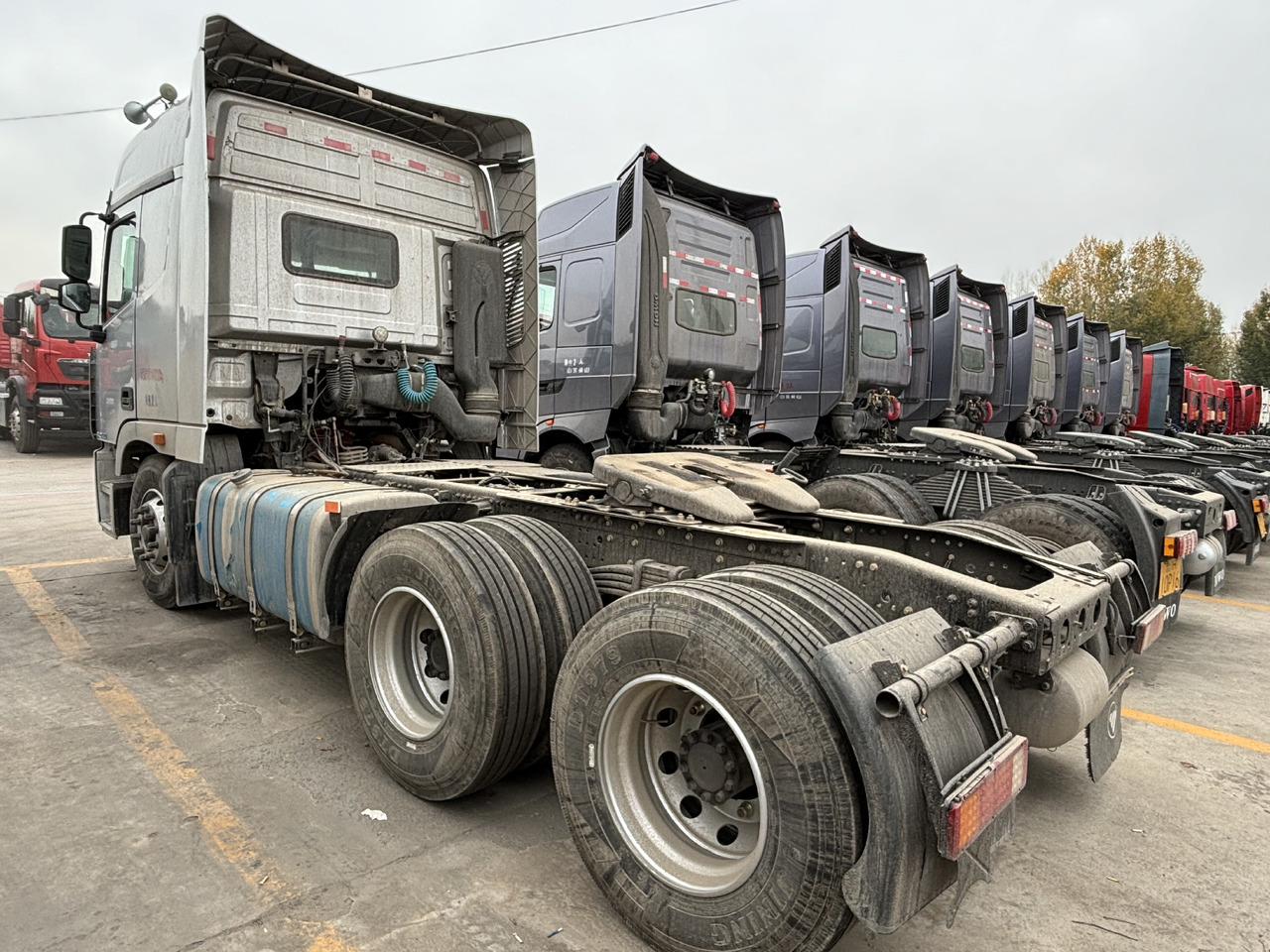 AUMAN GTL - Τράκτορας: φωτογραφία 5 AUMAN GTL - Τράκτορας: φωτογραφία 5