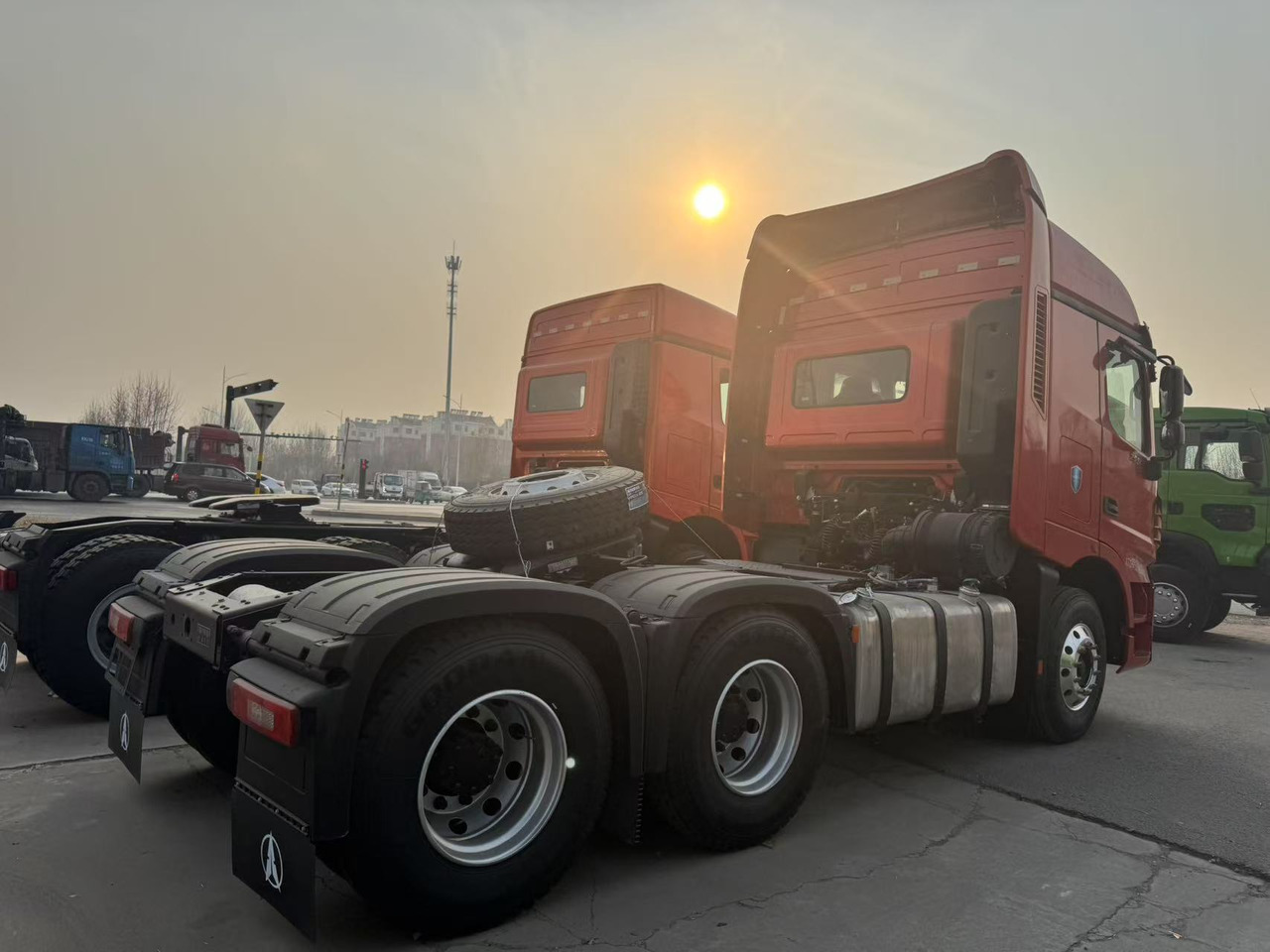 BEIBEN  - Τράκτορας: φωτογραφία 3 BEIBEN  - Τράκτορας: φωτογραφία 3