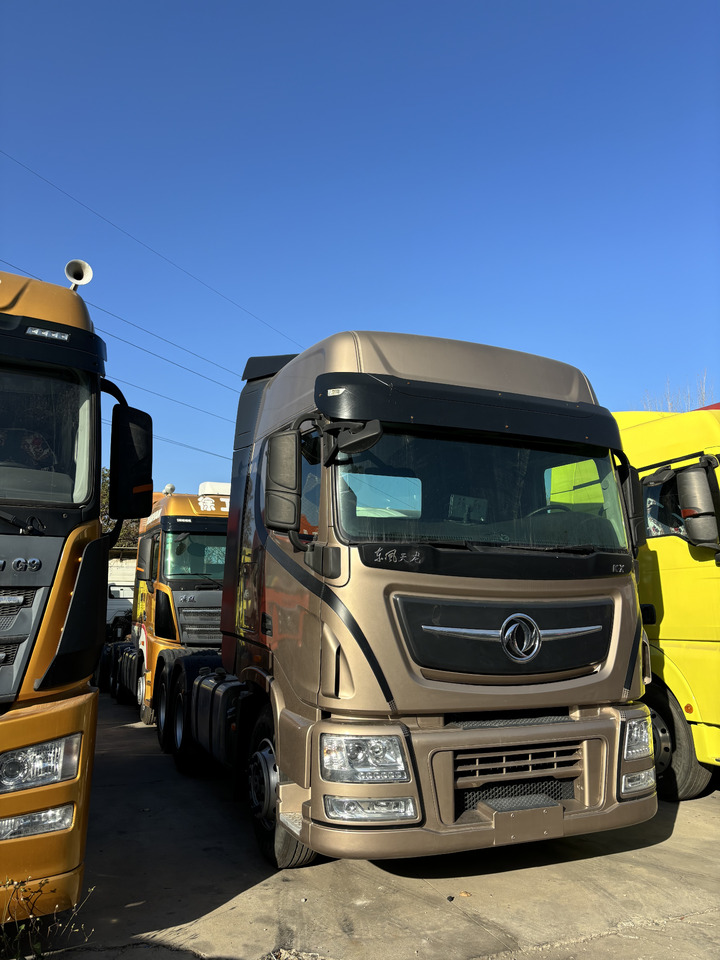 DONGFENG KX - Τράκτορας: φωτογραφία 2 DONGFENG KX - Τράκτορας: φωτογραφία 2