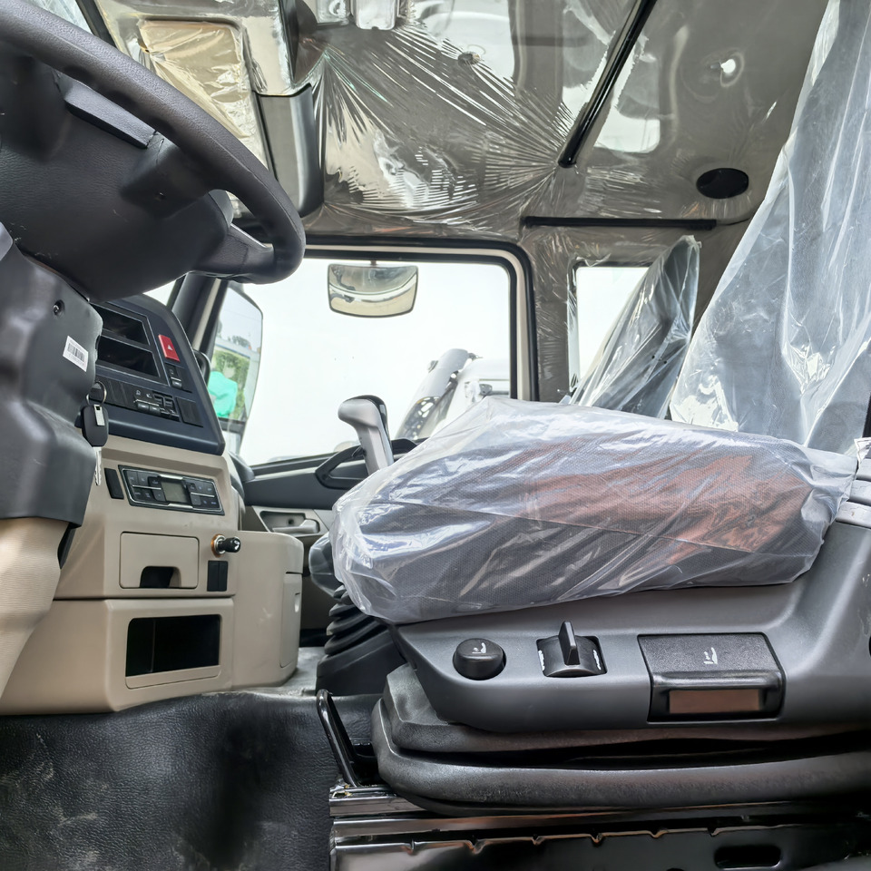 SINOTRUCK HOWO  - Τράκτορας: φωτογραφία 4 SINOTRUCK HOWO  - Τράκτορας: φωτογραφία 4