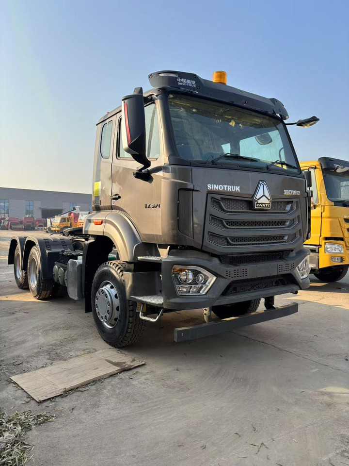 SINOTRUCK HOWO - Τράκτορας: φωτογραφία 1 SINOTRUCK HOWO - Τράκτορας: φωτογραφία 1