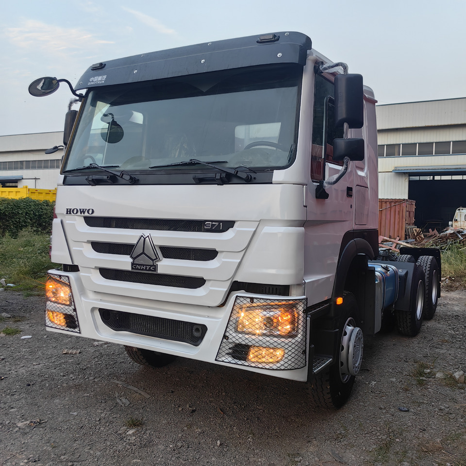 SINOTRUCK HOWO  - Τράκτορας: φωτογραφία 2 SINOTRUCK HOWO  - Τράκτορας: φωτογραφία 2