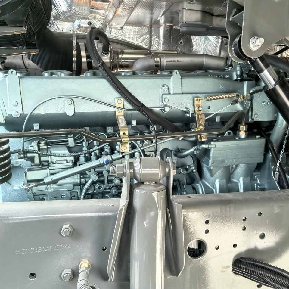 SINOTRUCK HOWO  - Τράκτορας: φωτογραφία 3 SINOTRUCK HOWO  - Τράκτορας: φωτογραφία 3