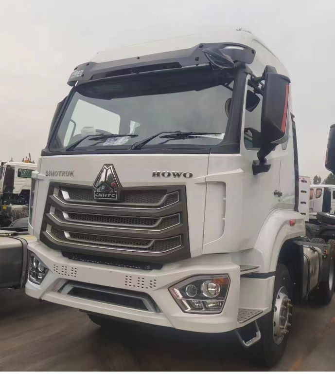 SINOTRUCK HOWO - Τράκτορας: φωτογραφία 1 SINOTRUCK HOWO - Τράκτορας: φωτογραφία 1
