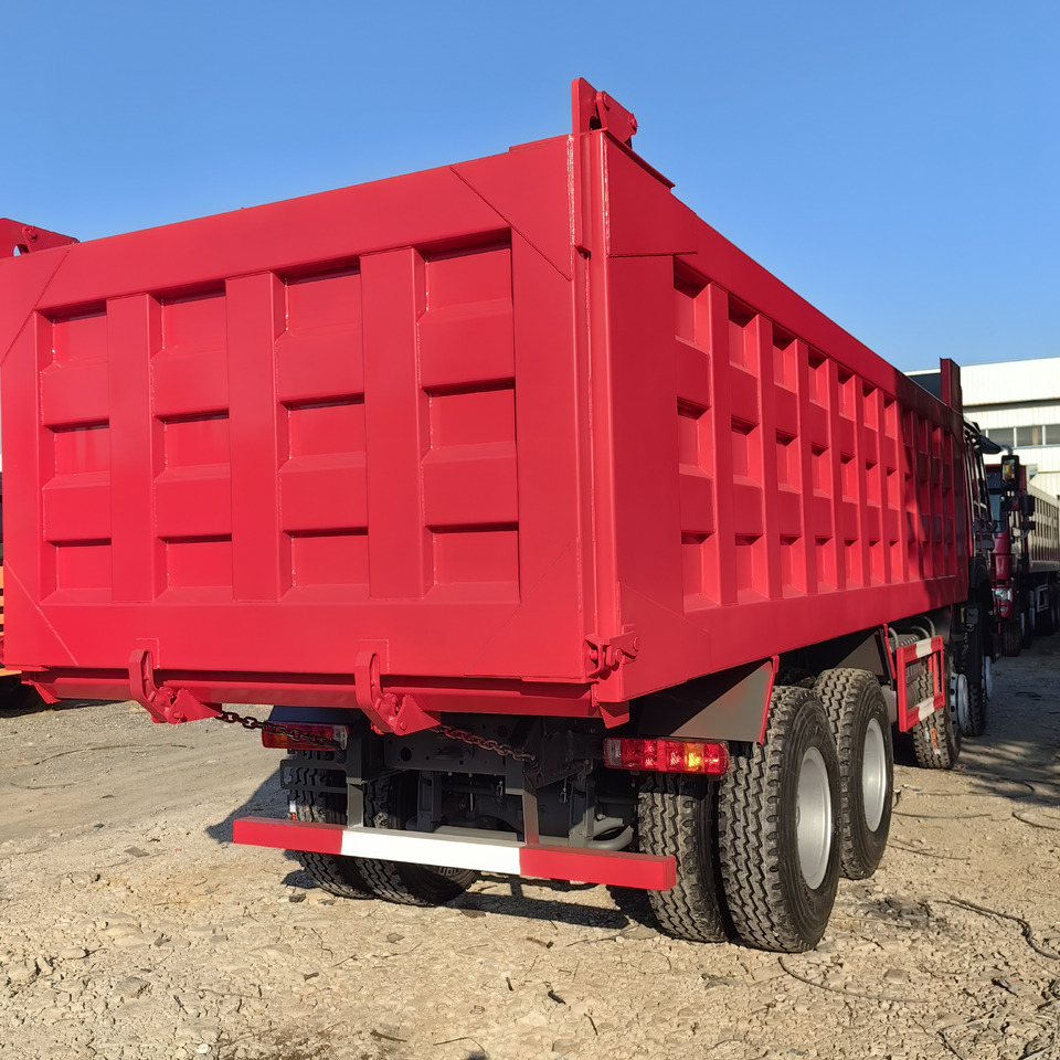 SINOTRUCK HOWO - Φορτηγό ανατρεπόμενο: φωτογραφία 4 SINOTRUCK HOWO - Φορτηγό ανατρεπόμενο: φωτογραφία 4