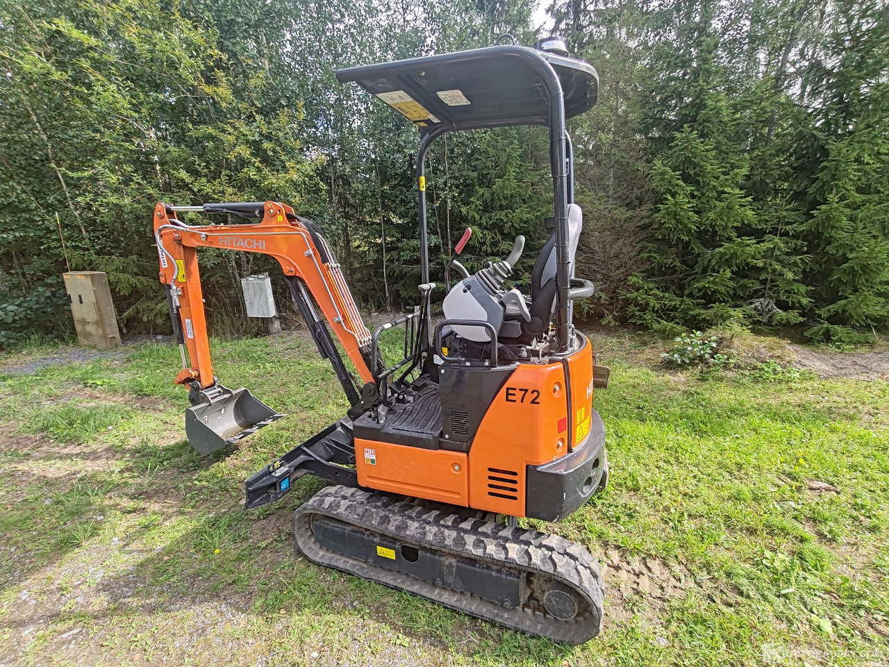 Hitachi ZX19U, reilu 90H ajettu, 2016., Eurajoki - Μίνι εκσκαφέας: φωτογραφία 5 Hitachi ZX19U, reilu 90H ajettu, 2016., Eurajoki - Μίνι εκσκαφέας: φωτογραφία 5