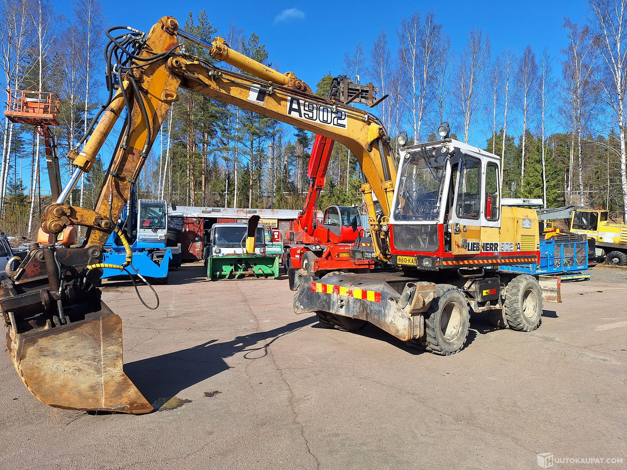 Liebherr A902 pyörä-alustainen kaivinkone, 1986, Kouvola - Τροχοφόρος εκσκαφέας: φωτογραφία 3 Liebherr A902 pyörä-alustainen kaivinkone, 1986, Kouvola - Τροχοφόρος εκσκαφέας: φωτογραφία 3