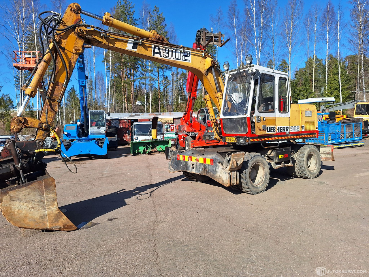 Liebherr A902 pyörä-alustainen kaivinkone, 1986, Kouvola - Τροχοφόρος εκσκαφέας: φωτογραφία 1 Liebherr A902 pyörä-alustainen kaivinkone, 1986, Kouvola - Τροχοφόρος εκσκαφέας: φωτογραφία 1