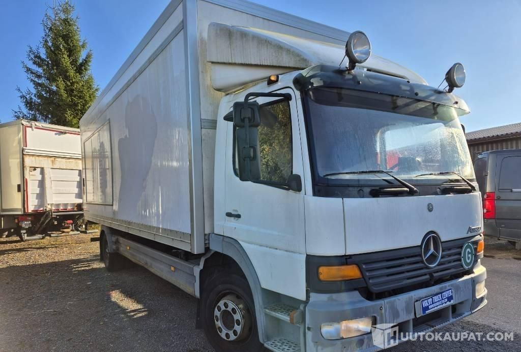 Mercedes-Benz Atego 1223 umpikori+pl nostin, 2003, 323 000 km, Forssa - Φορτηγό κόφα: φωτογραφία 2 Mercedes-Benz Atego 1223 umpikori+pl nostin, 2003, 323 000 km, Forssa - Φορτηγό κόφα: φωτογραφία 2