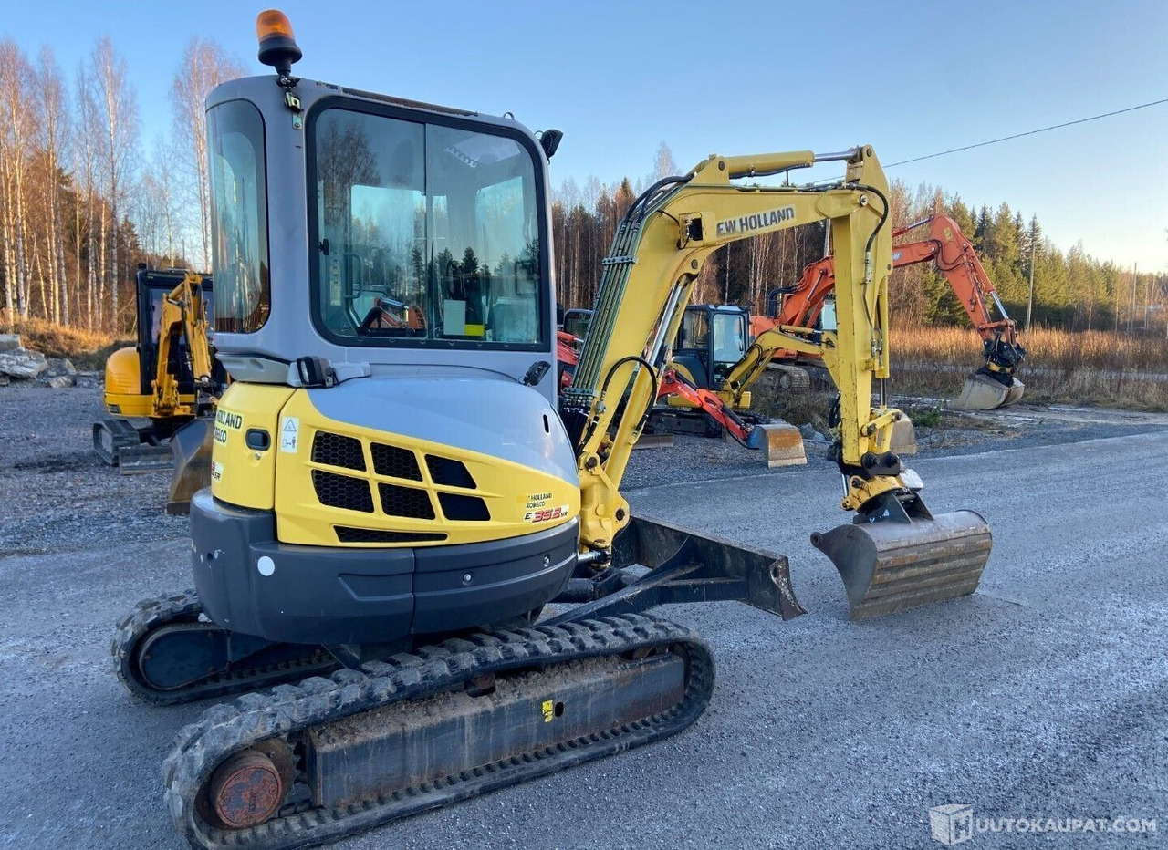 New Holland E 35.2sr, 2006, Diesel, 4 964 h Kaivinkone, Virrat - Μίνι εκσκαφέας: φωτογραφία 4 New Holland E 35.2sr, 2006, Diesel, 4 964 h Kaivinkone, Virrat - Μίνι εκσκαφέας: φωτογραφία 4