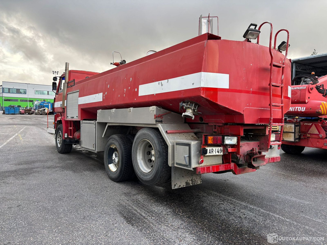 Sisu säiliöauto, 1983, Vantaa - Φορτηγό βυτιοφόρο: φωτογραφία 3 Sisu säiliöauto, 1983, Vantaa - Φορτηγό βυτιοφόρο: φωτογραφία 3