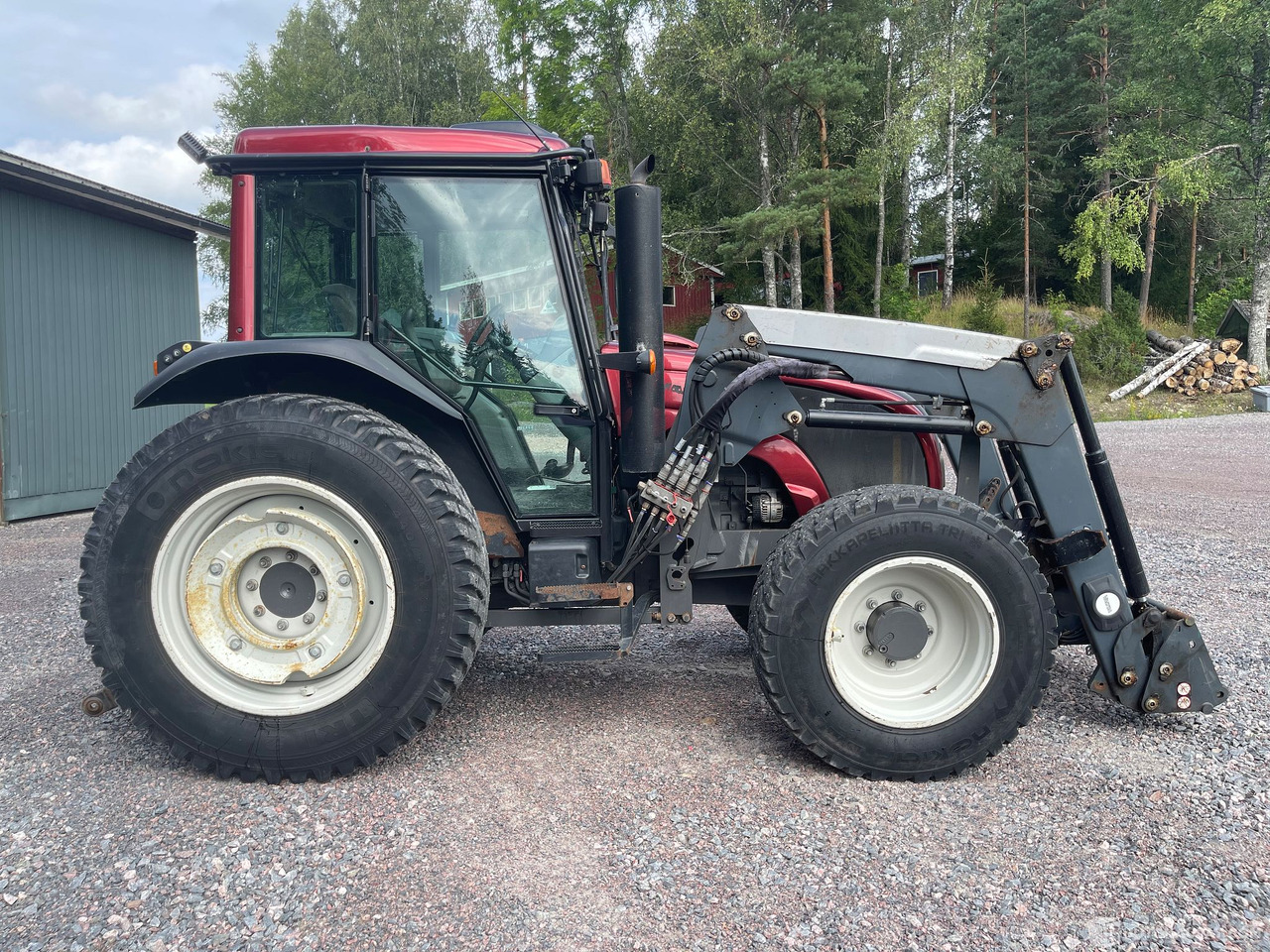 Valtra A 93 Unlimited, traktori kuormaajalla, 2016, Lohja - Τρακτέρ: φωτογραφία 1 Valtra A 93 Unlimited, traktori kuormaajalla, 2016, Lohja - Τρακτέρ: φωτογραφία 1