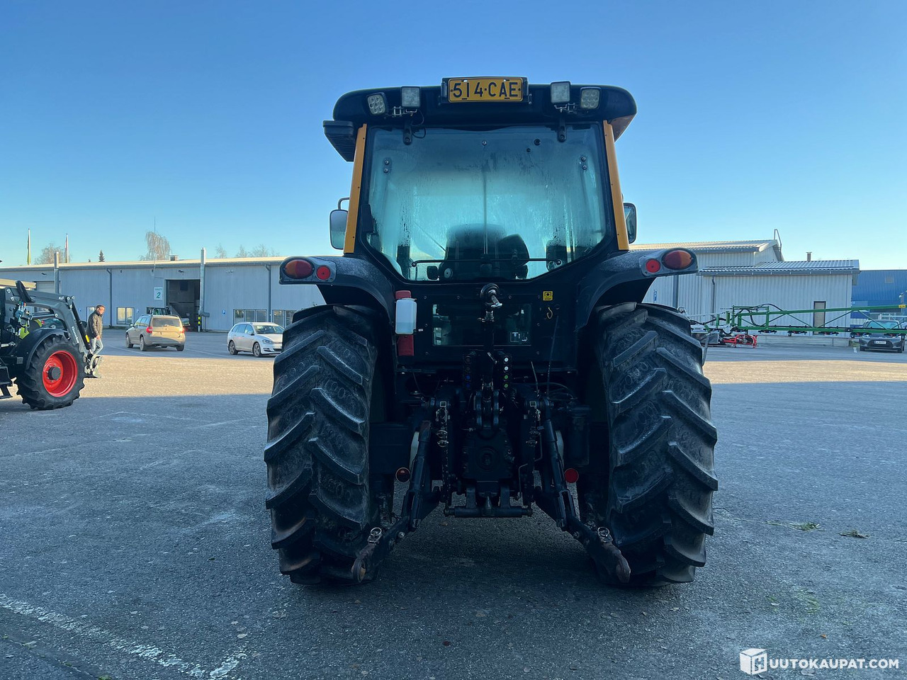 Valtra N92 tractor with loader, 5,500 h, 2010, Salo - Τρακτέρ: φωτογραφία 4 Valtra N92 tractor with loader, 5,500 h, 2010, Salo - Τρακτέρ: φωτογραφία 4