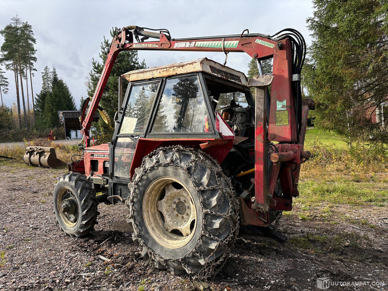 Zetor 6045 + Hakki HK29 kuormain, 1981 MTK25, Askola - Τρακτέρ: φωτογραφία 3 Zetor 6045 + Hakki HK29 kuormain, 1981 MTK25, Askola - Τρακτέρ: φωτογραφία 3