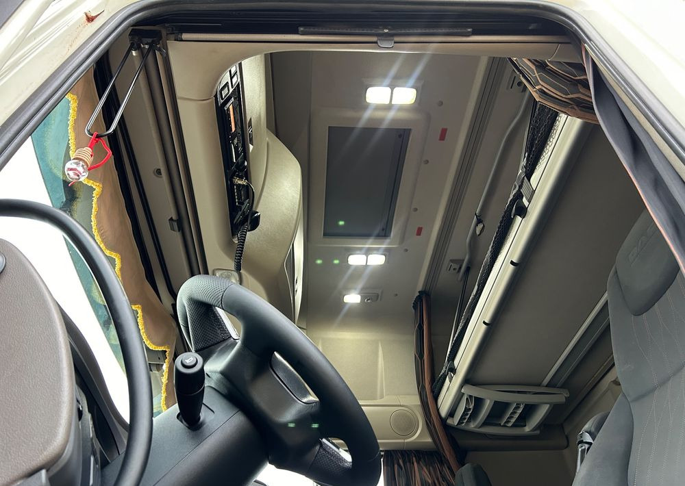 DAF XF 480 OKAZJA 2020 SSC TOP STANDARD / DUŻE KOTŁY / z Polski / jeden właściciel super zadbane SERWISOWANE - Τράκτορας: φωτογραφία 5 DAF XF 480 OKAZJA 2020 SSC TOP STANDARD / DUŻE KOTŁY / z Polski / jeden właściciel super zadbane SERWISOWANE - Τράκτορας: φωτογραφία 5