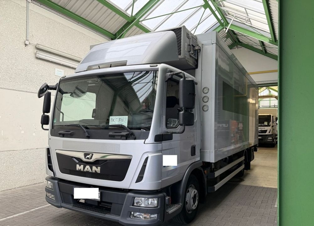 MAN TGL 12.250 6.3m AUTOMAT KLIMA z Niemiec ESP EURO 6 / 4.3 rozstaw / Chlodnia FRIGOBLOCK / TOP STAN / okazja nauka jazdy MOŻLIWOŚĆ DOSTOSOWANIA 12t - Φορτηγό ψυγείο: φωτογραφία 2 MAN TGL 12.250 6.3m AUTOMAT KLIMA z Niemiec ESP EURO 6 / 4.3 rozstaw / Chlodnia FRIGOBLOCK / TOP STAN / okazja nauka jazdy MOŻLIWOŚĆ DOSTOSOWANIA 12t - Φορτηγό ψυγείο: φωτογραφία 2