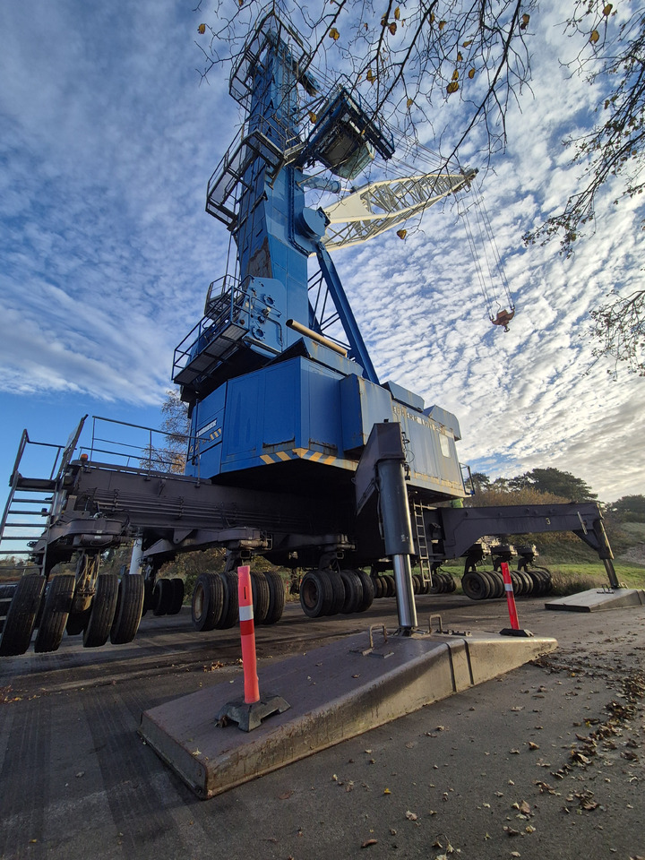 Liebherr LHM250 - Εξοπλισμός λιμένων: φωτογραφία 5 Liebherr LHM250 - Εξοπλισμός λιμένων: φωτογραφία 5