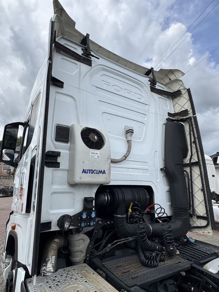 Ford F-Max - Καμπίνα: φωτογραφία 5 Ford F-Max - Καμπίνα: φωτογραφία 5