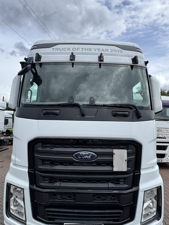 Ford F-Max - Καμπίνα: φωτογραφία 2 Ford F-Max - Καμπίνα: φωτογραφία 2