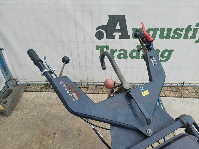 Bucher M 330 KL - Καταστροφέας κλαδιών: φωτογραφία 5 Bucher M 330 KL - Καταστροφέας κλαδιών: φωτογραφία 5