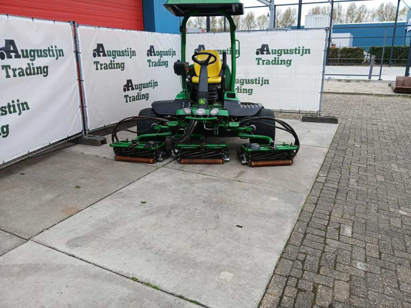 John Deere 8700A - Χλοοκοπτικό: φωτογραφία 2 John Deere 8700A - Χλοοκοπτικό: φωτογραφία 2