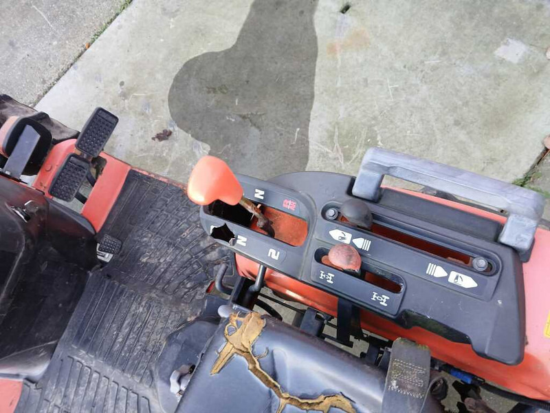 Kubota B 2420 - Μικρό τρακτέρ: φωτογραφία 5 Kubota B 2420 - Μικρό τρακτέρ: φωτογραφία 5