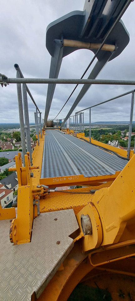 Liebherr 250EC-B12 Litronic - Πυργογερανός: φωτογραφία 3 Liebherr 250EC-B12 Litronic - Πυργογερανός: φωτογραφία 3