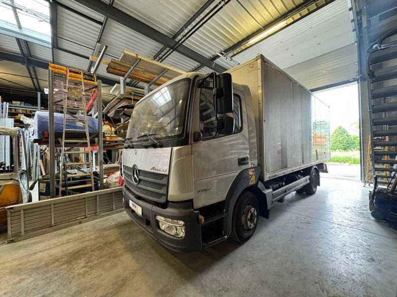 Mercedes Atego - Φορτηγό κόφα: φωτογραφία 3 Mercedes Atego - Φορτηγό κόφα: φωτογραφία 3