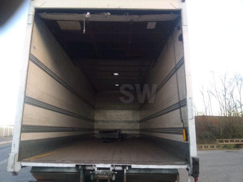 Renault Midlum 270 - Φορτηγό κόφα: φωτογραφία 5 Renault Midlum 270 - Φορτηγό κόφα: φωτογραφία 5