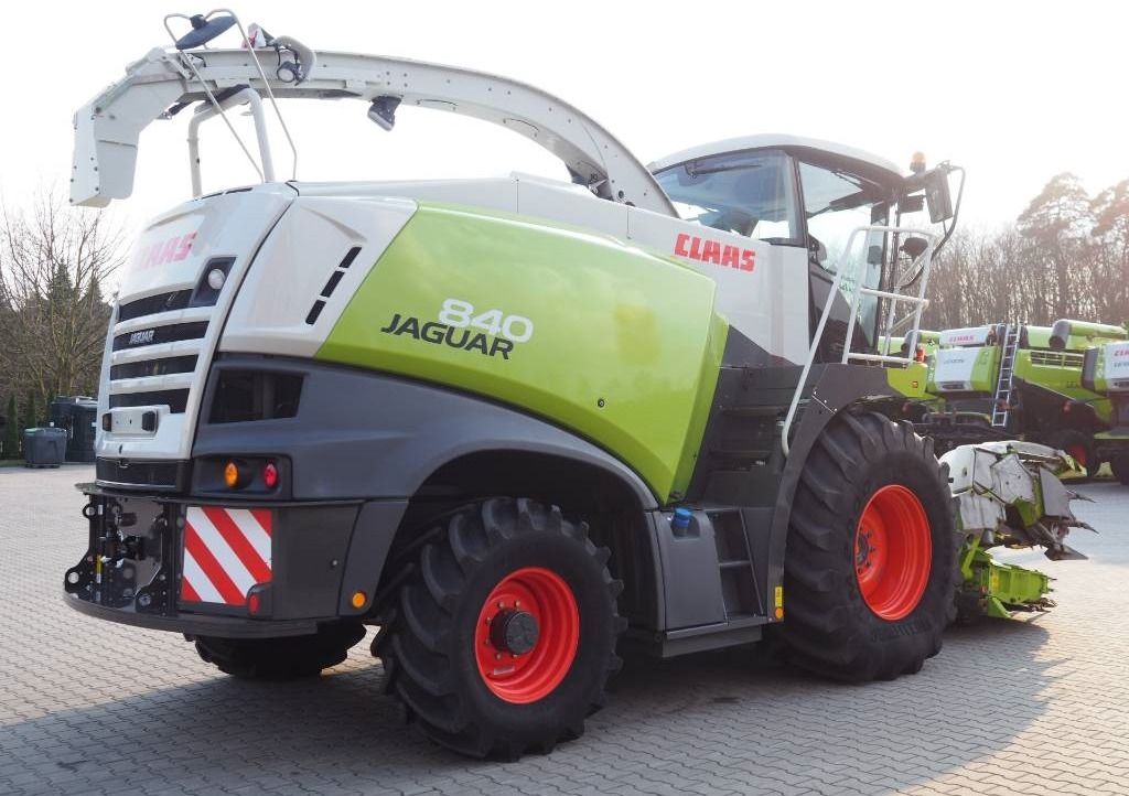 Claas Jaguar 840 4WD + Orbis 450 - Ενσιρωτική μηχανή: φωτογραφία 3 Claas Jaguar 840 4WD + Orbis 450 - Ενσιρωτική μηχανή: φωτογραφία 3