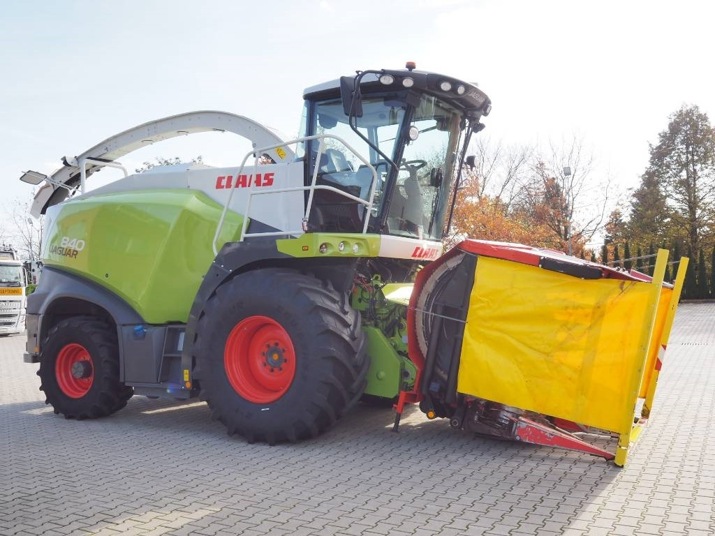 Claas Jaguar 840 4x4 + Kemper 445 - Ενσιρωτική μηχανή: φωτογραφία 4 Claas Jaguar 840 4x4 + Kemper 445 - Ενσιρωτική μηχανή: φωτογραφία 4
