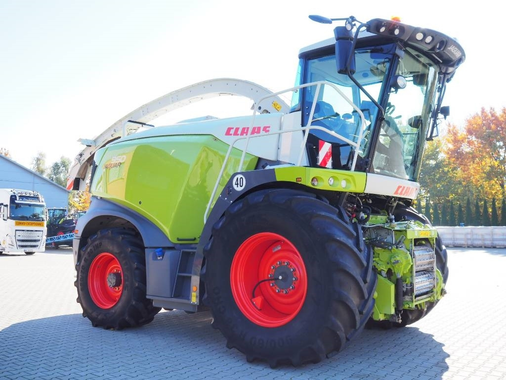 Claas Jaguar 950 4x4 - Ενσιρωτική μηχανή: φωτογραφία 4 Claas Jaguar 950 4x4 - Ενσιρωτική μηχανή: φωτογραφία 4