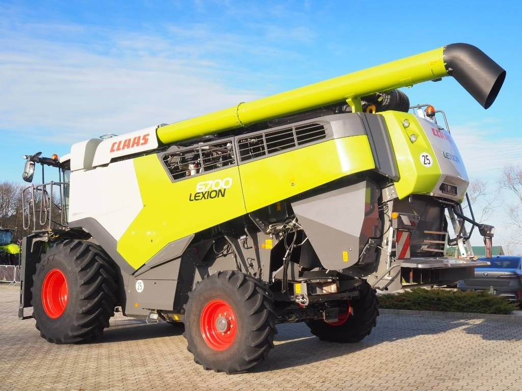 Claas Lexion 6700 + V930 - Θεριζοαλωνιστική μηχανή: φωτογραφία 2 Claas Lexion 6700 + V930 - Θεριζοαλωνιστική μηχανή: φωτογραφία 2