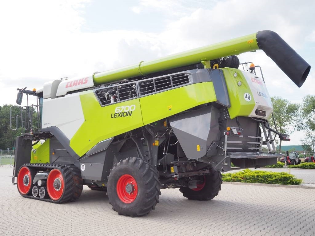Claas Lexion 6700TT + Convio Flex 770 - Θεριζοαλωνιστική μηχανή: φωτογραφία 2 Claas Lexion 6700TT + Convio Flex 770 - Θεριζοαλωνιστική μηχανή: φωτογραφία 2