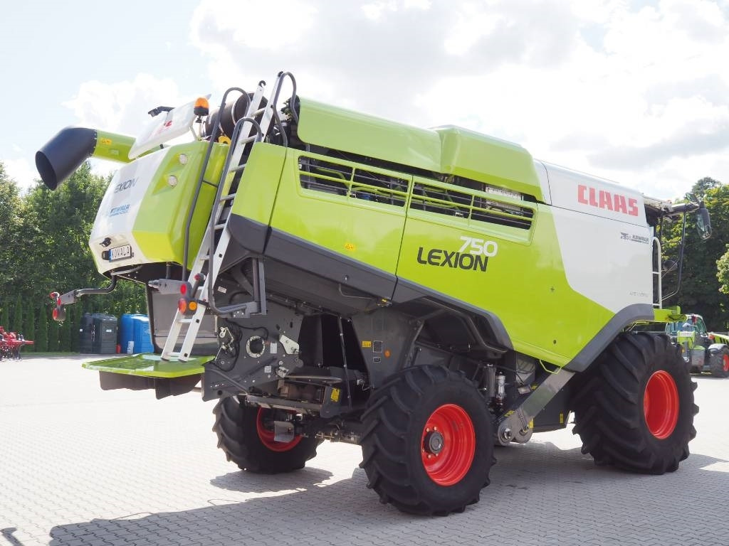 Claas Lexion 750 GPS + V770 - Θεριζοαλωνιστική μηχανή: φωτογραφία 3 Claas Lexion 750 GPS + V770 - Θεριζοαλωνιστική μηχανή: φωτογραφία 3