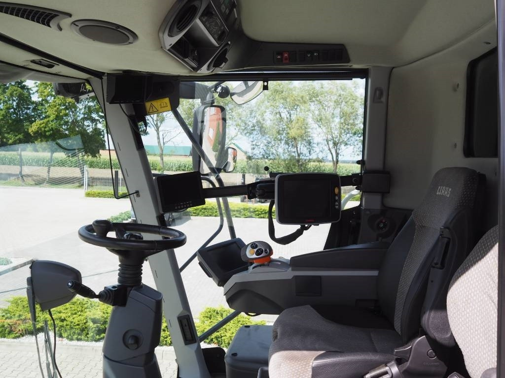 Claas Lexion 750 GPS + V770 - Θεριζοαλωνιστική μηχανή: φωτογραφία 5 Claas Lexion 750 GPS + V770 - Θεριζοαλωνιστική μηχανή: φωτογραφία 5